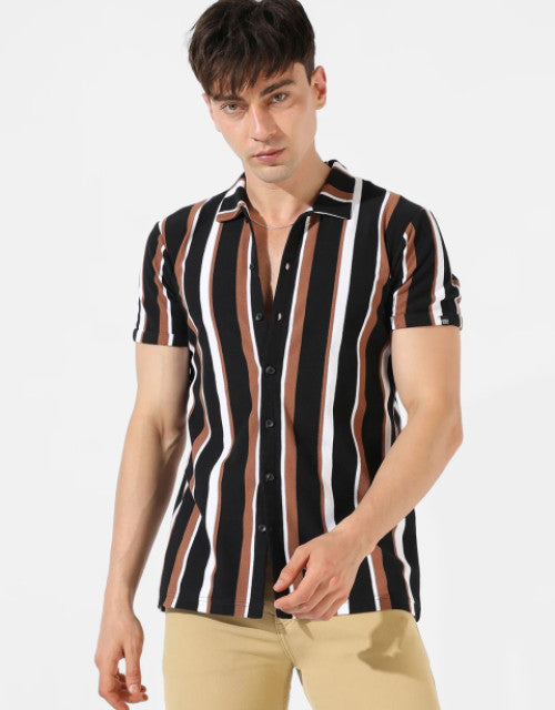 Men Regular Fit Striped Spread Collar Casual Shirt